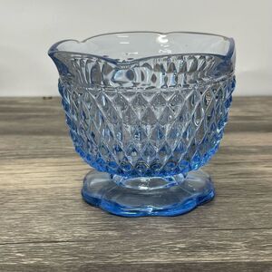 VINTAGE PALE BLUE INDIANA GLASS FOOTED OPEN SUGAR OR SMALL BOWL FLUTED DIAMOND